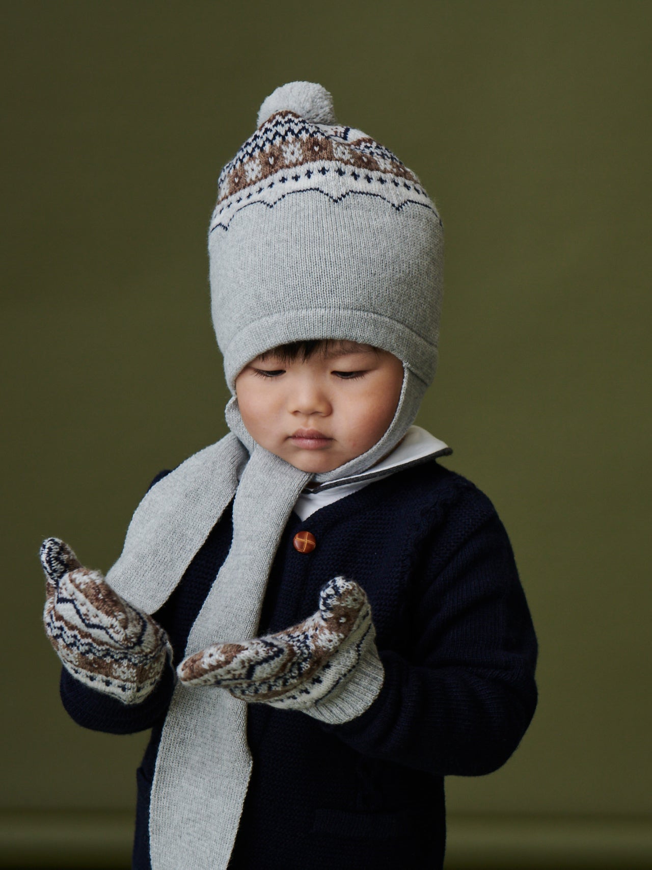 Grey Fairisle Hat And Gloves