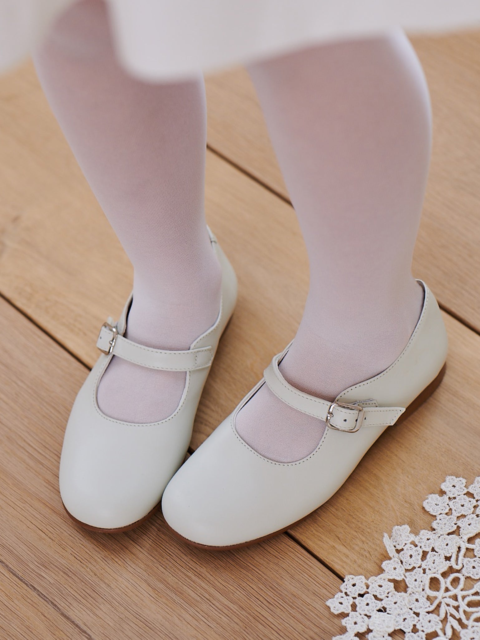 Childrens 2025 ivory tights