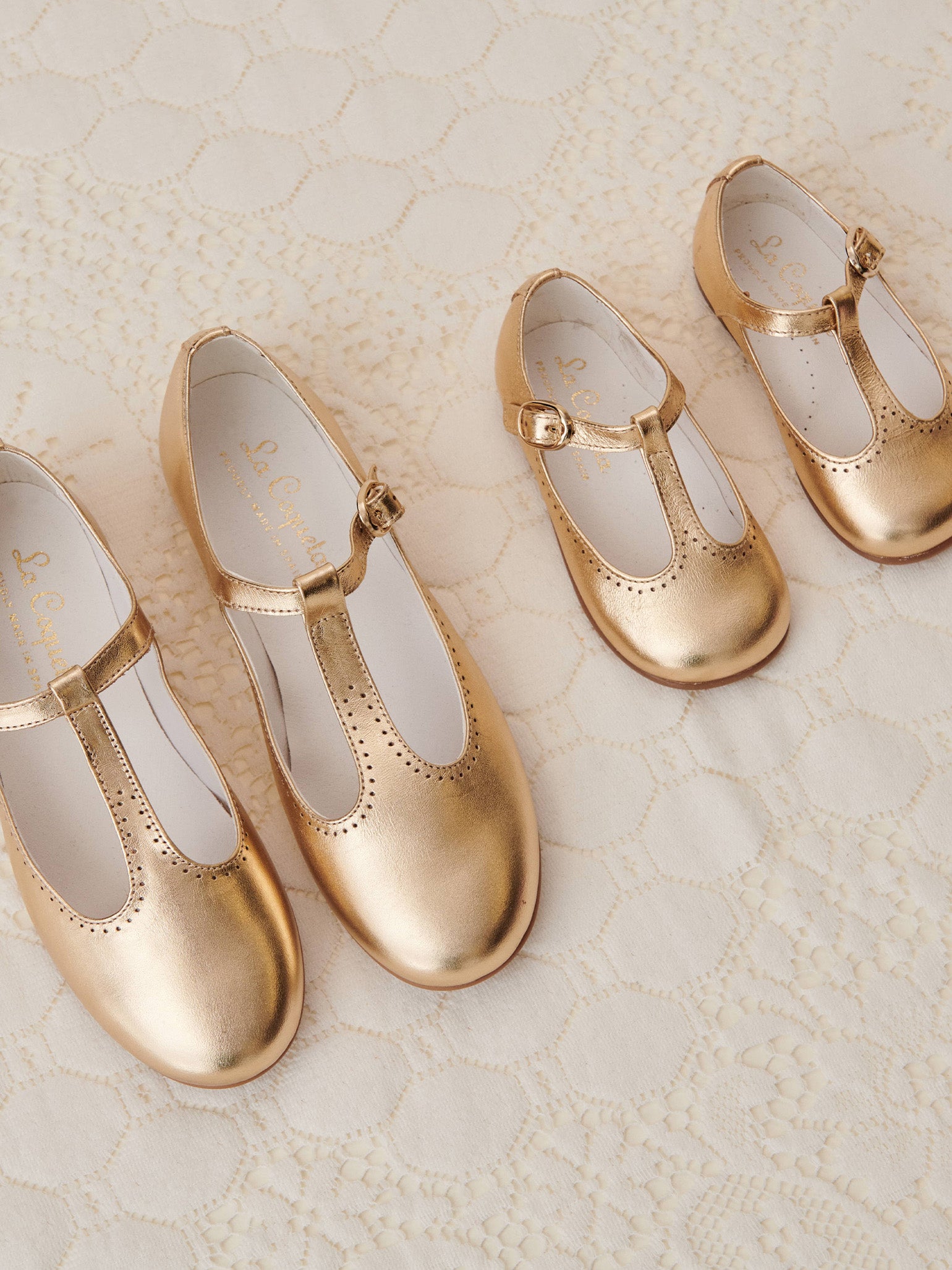 Girls flat 2024 gold shoes